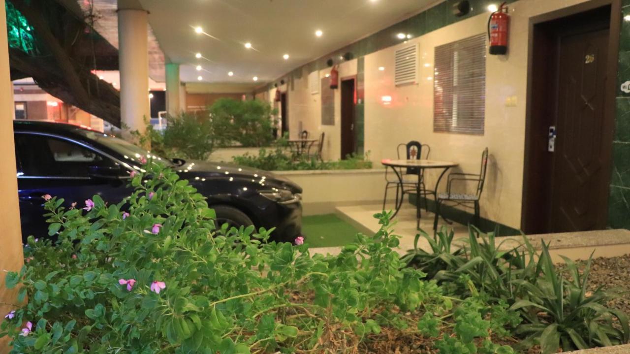 منتجع شاطئ العرب - خليج الرايس Rayyis Extérieur photo