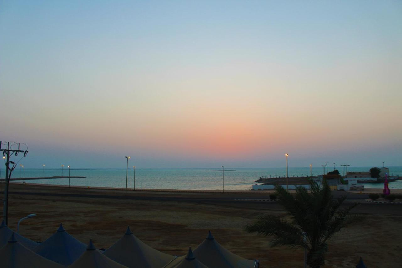 منتجع شاطئ العرب - خليج الرايس Rayyis Extérieur photo